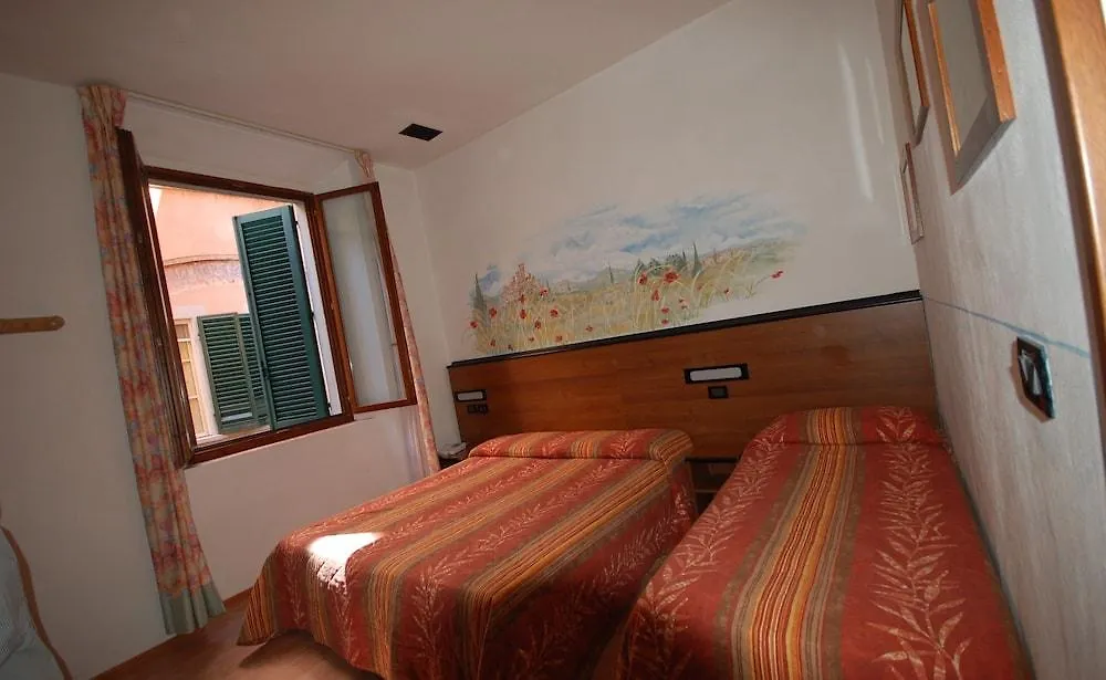 Hotel Leonardo Pisa