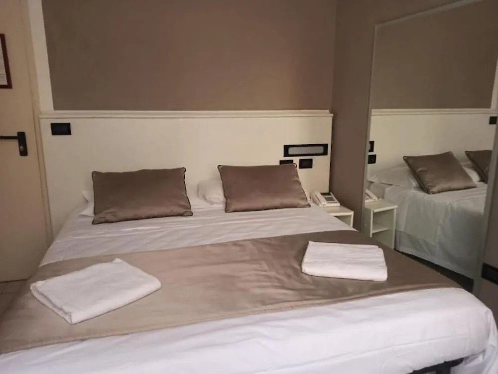 Hotel Leonardo Pisa