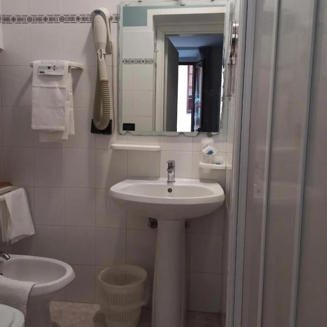 Hotel Leonardo Pisa
