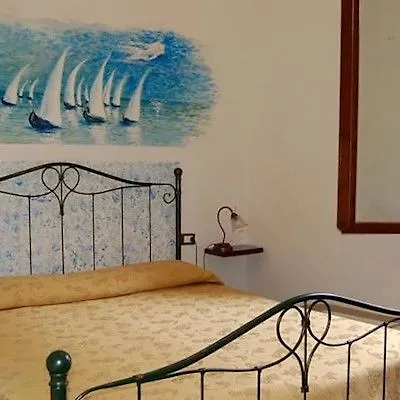 Hotel Leonardo Pisa 3*,