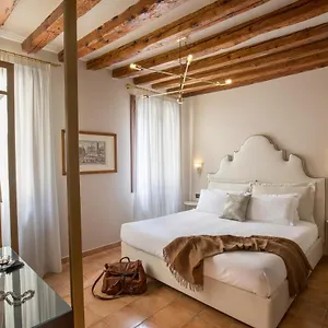 Gasthuis Daplace - Antica Casa Coppo ***